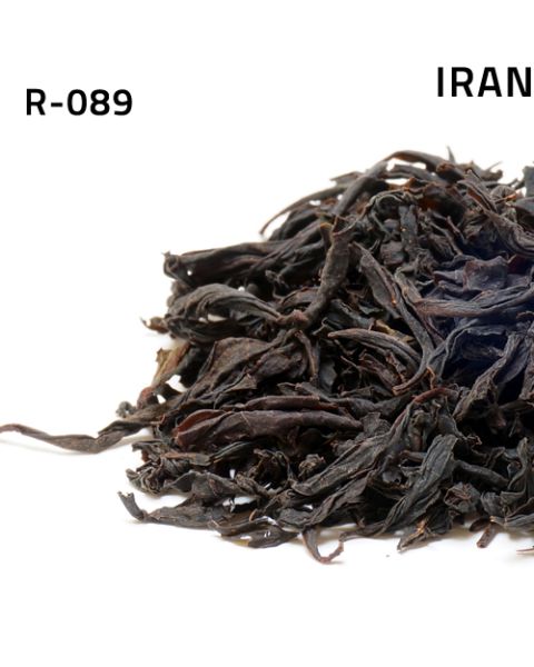 Zomerse 2023 Persian Red Oranje Pekoe, Rode thee handgeplukt uit Qaleh Roudkhan, in het gebergte van Gilan, Iran. Deze thee met een verfrissende zoete afdronk en een aanhoudend druivige nasmaak wordt door het jonge bedrijf Lo Artisan geproduceerd.